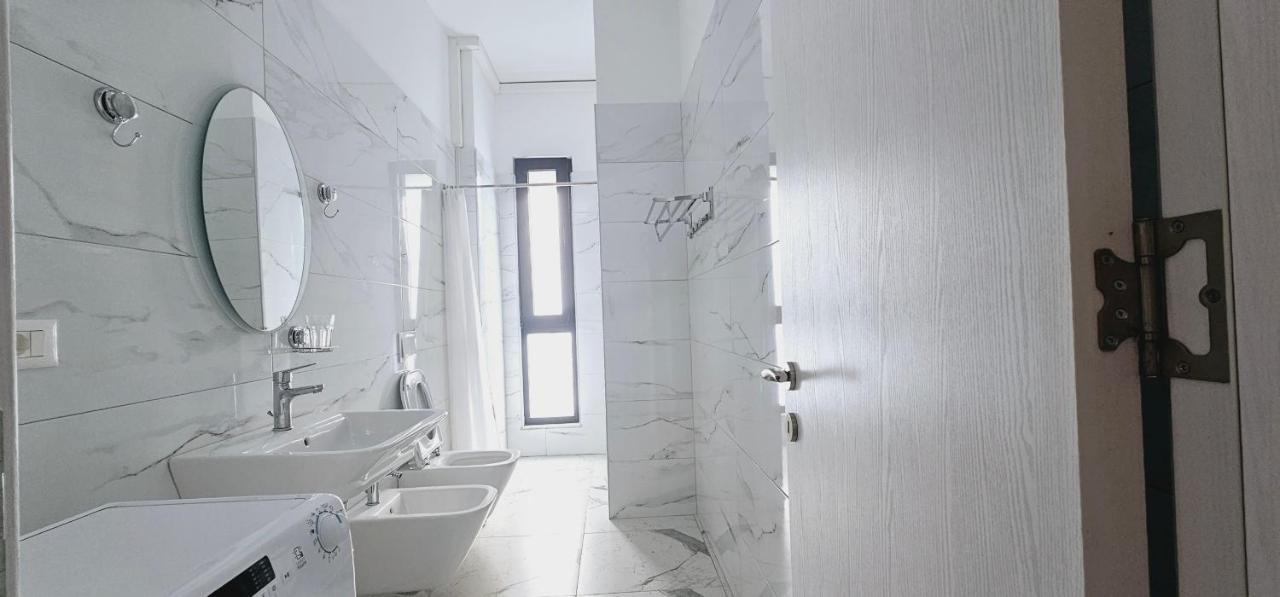 شقة Myhouse At 21 Dhjetori تيرانا المظهر الخارجي الصورة